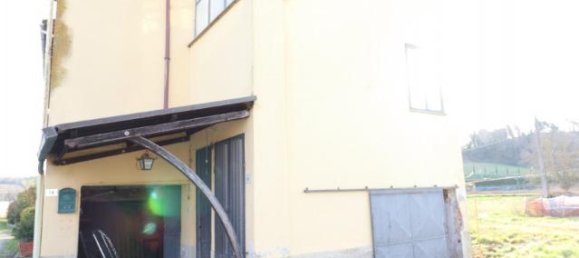 8 rooms House in Montevarchi, Italy No. 237635 2