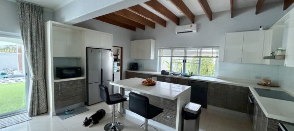 3 bedrooms House for sale in Pattaya, Chonburi, Eastern Thailand, Thailand № 85486 5