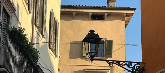 4 rooms Apartment in Verona, Italy No. 59255 2