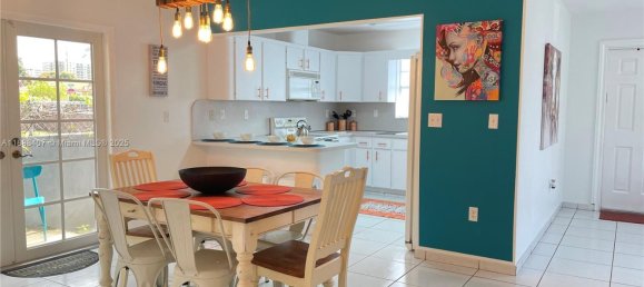 3 Schlafzimmer Villa in Miami, USA, Nr. 615899 9