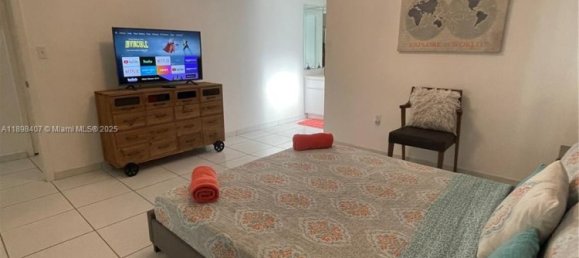 3 Schlafzimmer Villa in Miami, USA, Nr. 615899 6