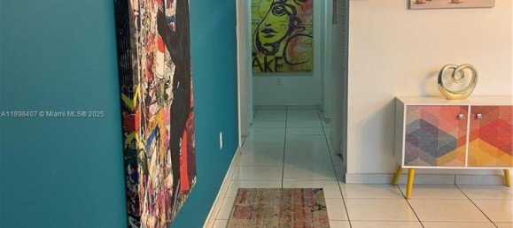 3 Schlafzimmer Villa in Miami, USA, Nr. 615899 11
