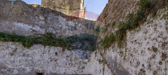 640m² Warehouse in Covilha, Portugal No. 68034 27