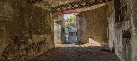 640m² Warehouse in Covilha, Portugal No. 68034 12