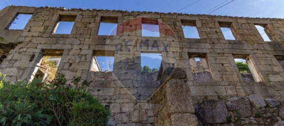 640m² Warehouse in Covilha, Portugal No. 68034 11