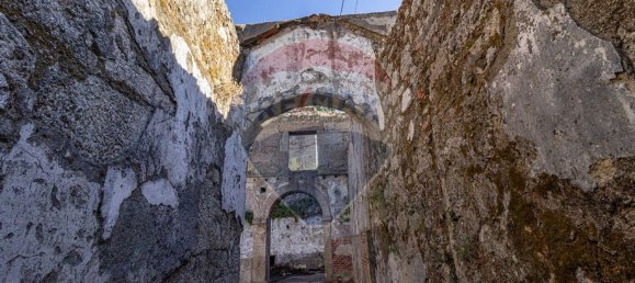 640m² Warehouse in Covilha, Portugal No. 68034 28