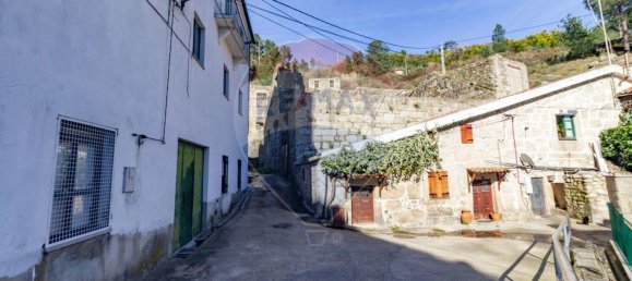 640m² Warehouse in Covilha, Portugal No. 68034 2