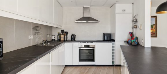 3 bedrooms Townhouse in La Quinta, Spain No. 133944 9