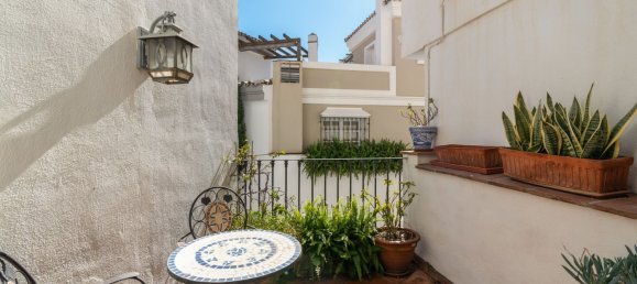3 bedrooms Townhouse in La Quinta, Spain No. 133944 24