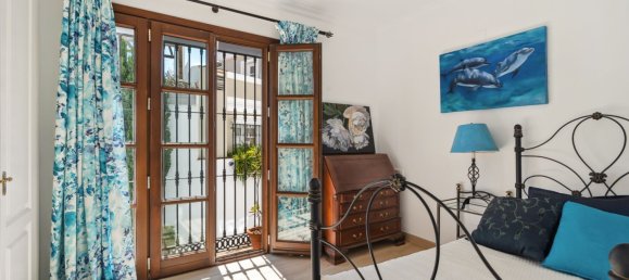 3 bedrooms Townhouse in La Quinta, Spain No. 133944 18