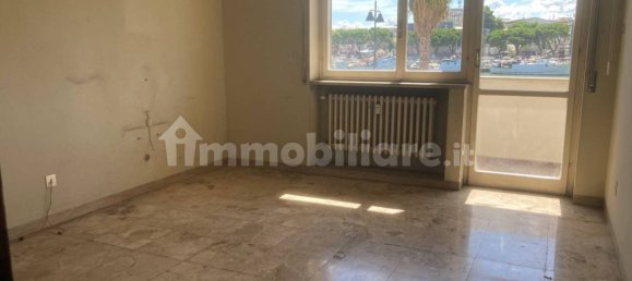 4 bedrooms Apartment in Pescara, Italy No. 64589 10