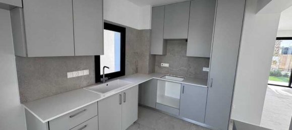 Imóvel comercial T4 em Larnaca, Cyprus N.º 14667 5