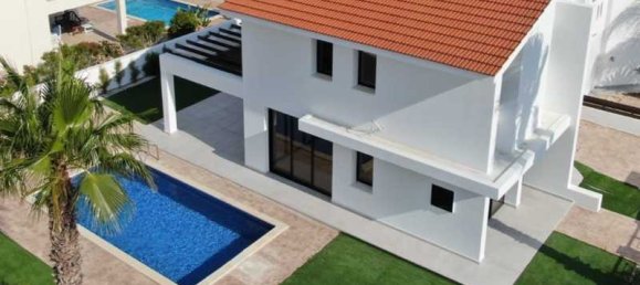 Imóvel comercial T4 em Larnaca, Cyprus N.º 14667 9