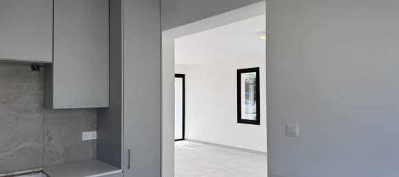 Imóvel comercial T4 em Larnaca, Cyprus N.º 14667 3