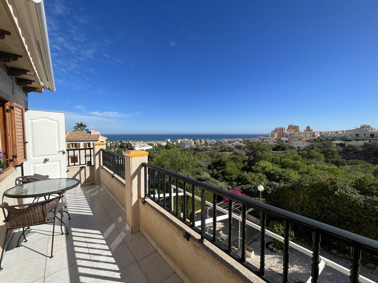 Квартира с 2 спальнями в Торревьеха, Испания № 285136