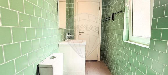 211m² Building in Lisbon, Portugal No. 259842 11