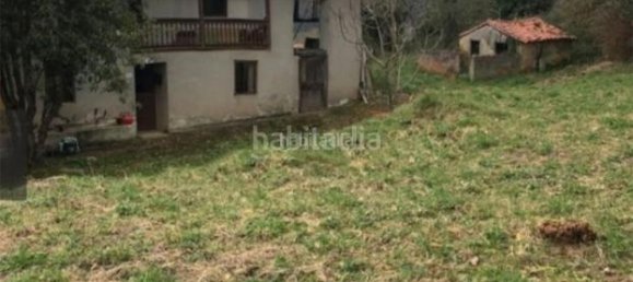 2 bedrooms House in Parres, Spain No. 166054 2