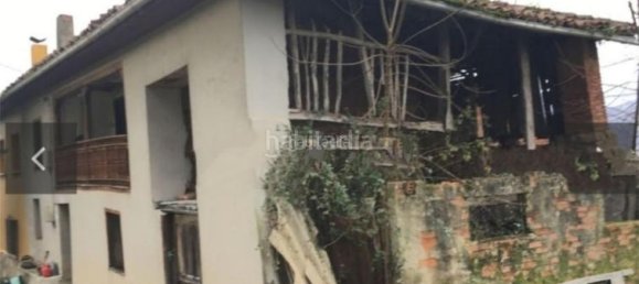 2 bedrooms House in Parres, Spain No. 166054 4