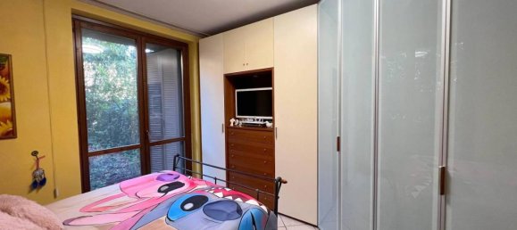 3 rooms Apartment in Cambiago, Italy No. 28180 11
