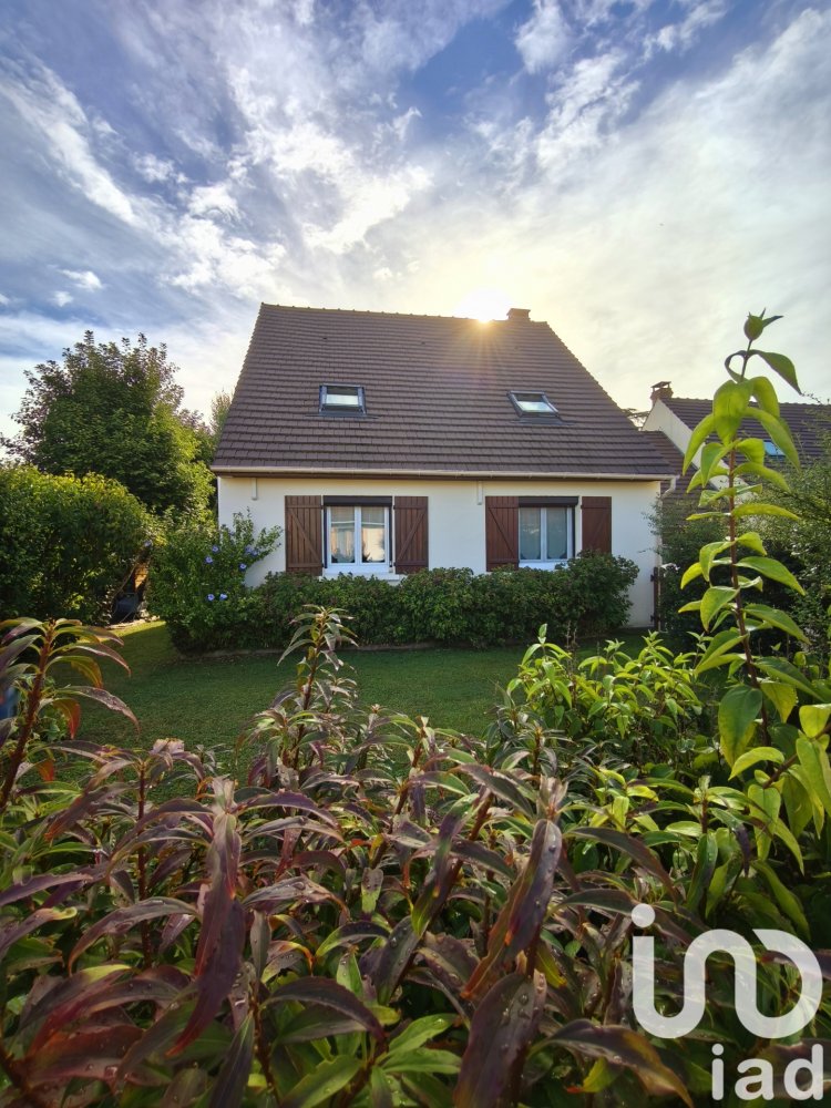 5 bedrooms House in Pont-Sainte-Maxence, France No. 317897