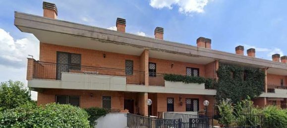 8 bedrooms House in Rome, Italy No. 359819 3