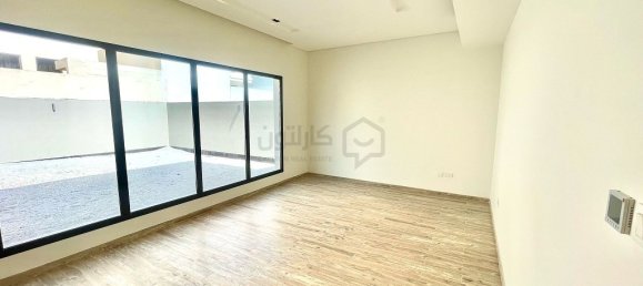 4 bedrooms Villa in Al Dair, Bahrain No. 150 3