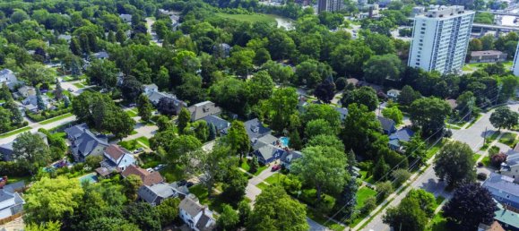 4 bedrooms House in Oakville, Canada No. 987 3