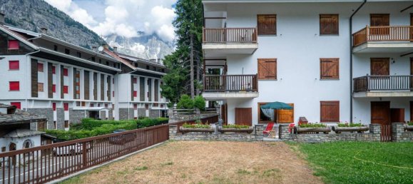 Квартира с 3 комнатами в Курмайёр, Италия № 66097 22