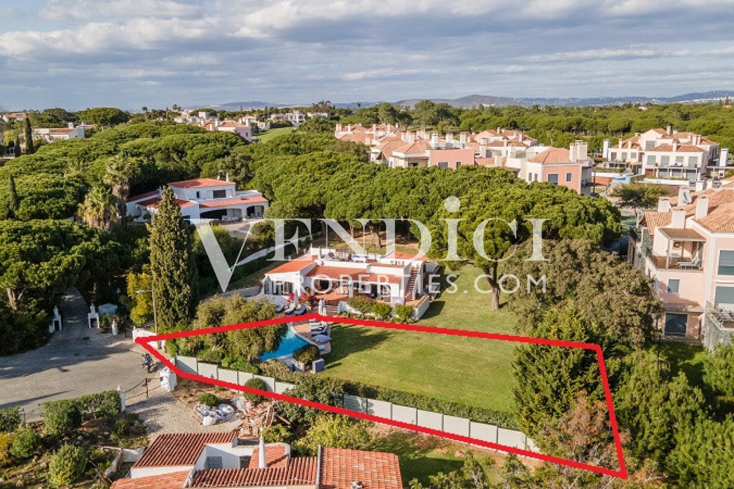 294m² Land in Almancil, Portugal No. 249035