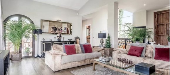 3 bedrooms Villa in Estepona, Spain No. 52307 21