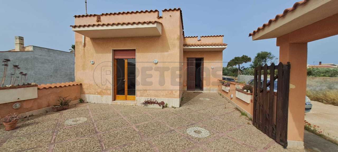 2 bedrooms House in Petrosino, Italy No. 328653