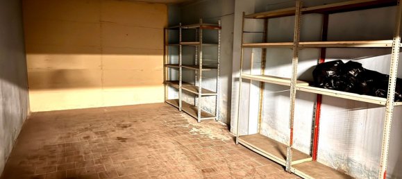 19m² Garage in Santo Stefano di Magra, Italy No. 107854 2