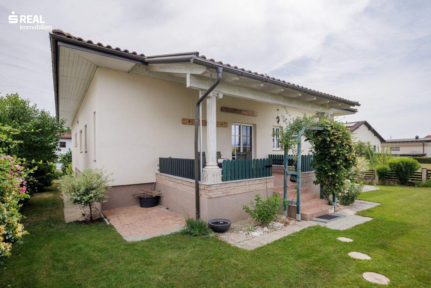 Вилла с 5 комнатами в Бергланд, Австрия № 221226