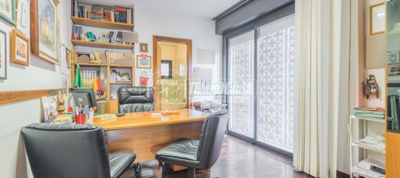 3 rooms Apartment in Rome, Italy No. 158519 6