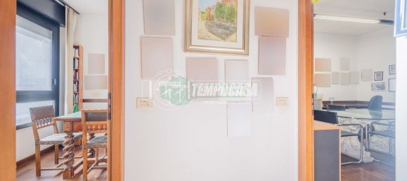 3 rooms Apartment in Rome, Italy No. 158519 18