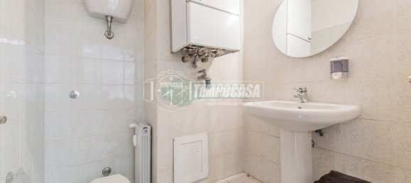 3 rooms Apartment in Rome, Italy No. 158519 7
