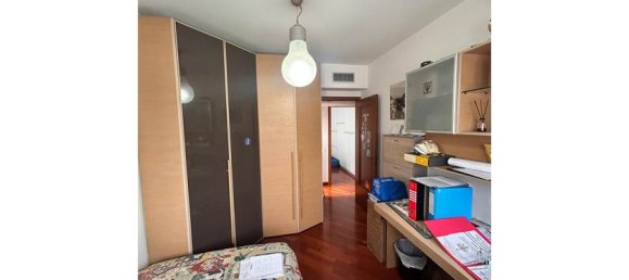 2 bedrooms Apartment in Milan, Italy No. 352398 13
