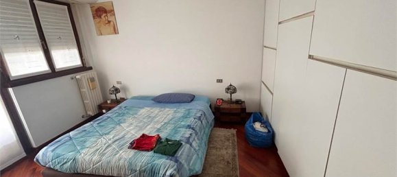 2 bedrooms Apartment in Milan, Italy No. 352398 11