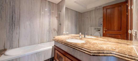 3 Schlafzimmer Wohnung in Estepona, Spain, Nr. 143357 28