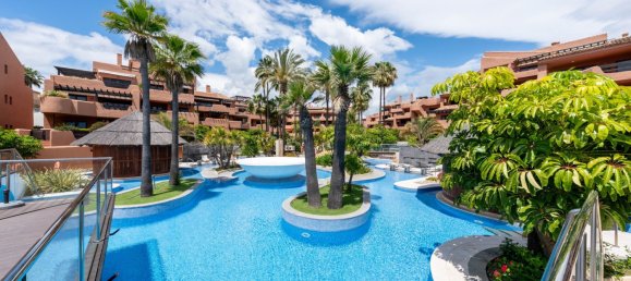 3 Schlafzimmer Wohnung in Estepona, Spain, Nr. 143357 2