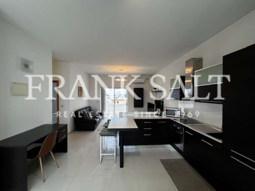 2 bedrooms Penthouse in Swieqi, Malta No. 5405