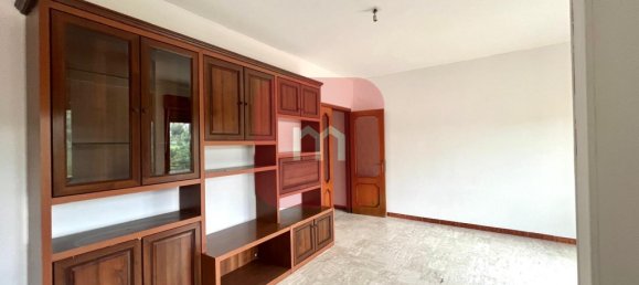 3 bedrooms Apartment in Frosinone, Italy No. 48261 3