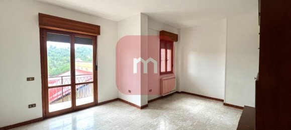 3 bedrooms Apartment in Frosinone, Italy No. 48261 4