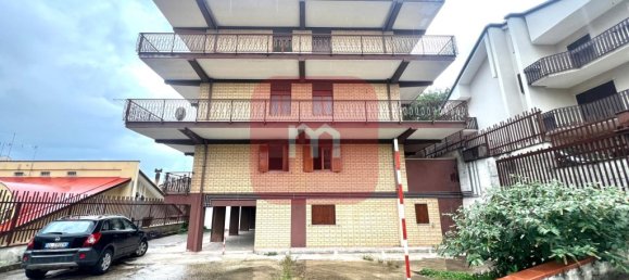 3 bedrooms Apartment in Frosinone, Italy No. 48261 30