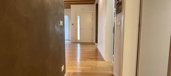 6 rooms Villa in Spinea, Italy No. 130098 8