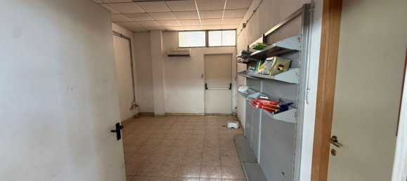 900m² Warehouse in Rome, Italy No. 301768 13