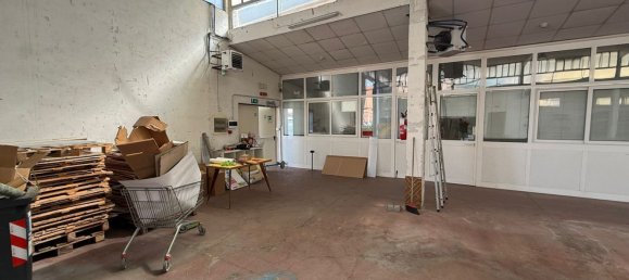 900m² Warehouse in Rome, Italy No. 301768 9