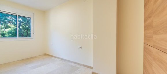 Apartamento de 4 dormitorios en Marbella, Spain No. 107481 17