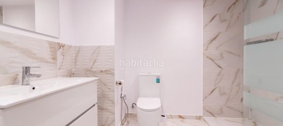 Apartamento de 4 dormitorios en Marbella, Spain No. 107481 8