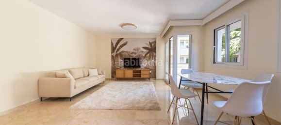 Apartamento de 4 dormitorios en Marbella, Spain No. 107481 3